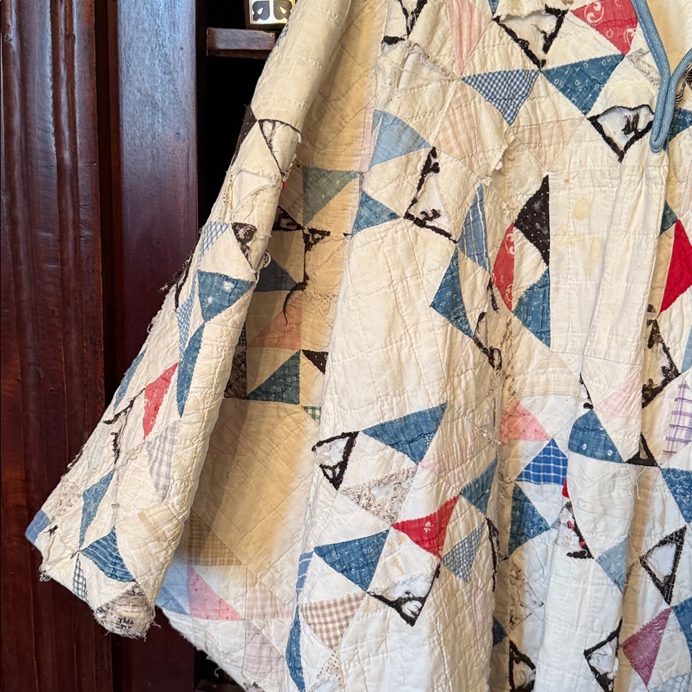 Multicolor Geometric Patterned Women's Poncho - image 2